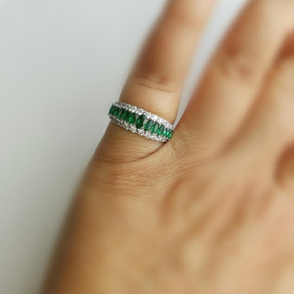 Sterling silver emerald and cz  ring size 7 🆕 - Picture 7 of 7